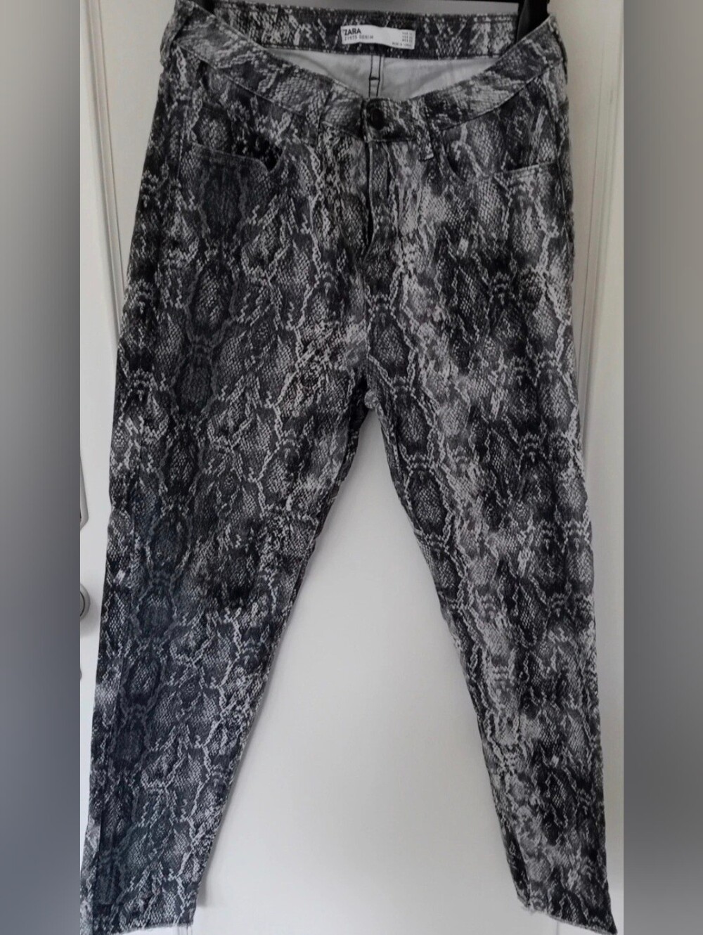 Zara Gray Washed Denim Jeans